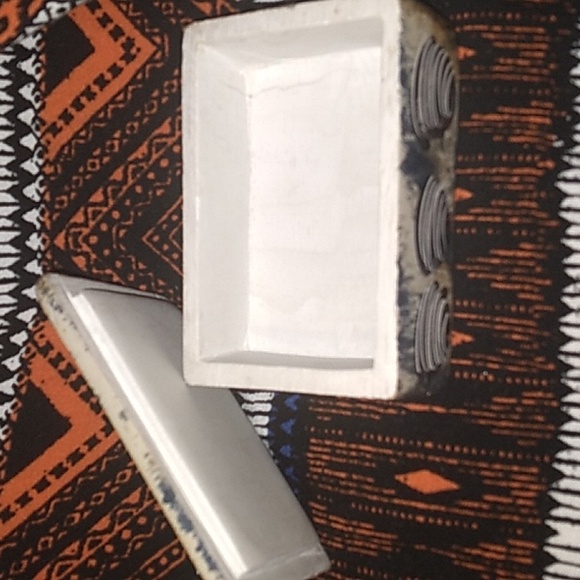 Amazing Soapstone Box - Picture 2 of 8